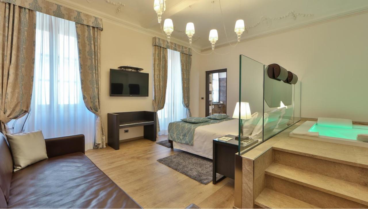Western Genova 4* Turin